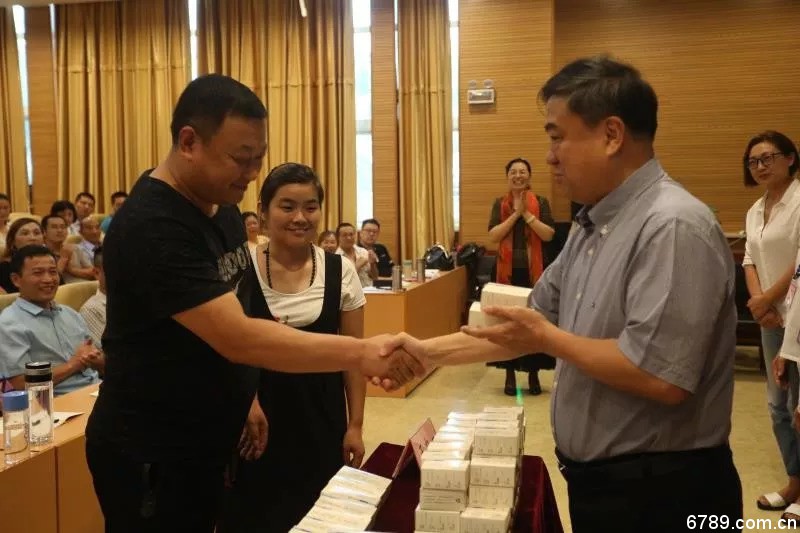 口腔醫(yī)學|護理招生|民辦學校|口腔醫(yī)學|民辦院校招生|力明學院|山東|中西醫(yī)結(jié)合|醫(yī)學|臨床醫(yī)學|口腔醫(yī)學|中醫(yī)|中藥|護理|針灸|推拿|大學|學院|民辦|私立|高職|?？苵本科|成人教育|遠程教育|脫產(chǎn)|業(yè)余|函授|夜大|理工|文史|藝術(shù)|體育|護士管理公司|南丁格爾|幸福公社|養(yǎng)老院